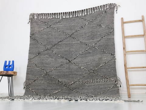 Amadsu  Moroccan Kilim Rug 6'0" x 10'3"