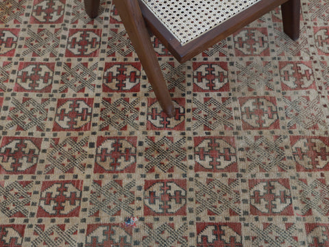 Hinan Vintage Moroccan Rug  4'8" x 7'7"