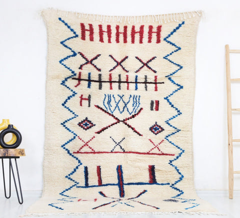 Taslilt  Moroccan Rug 4'9" x 7'9"