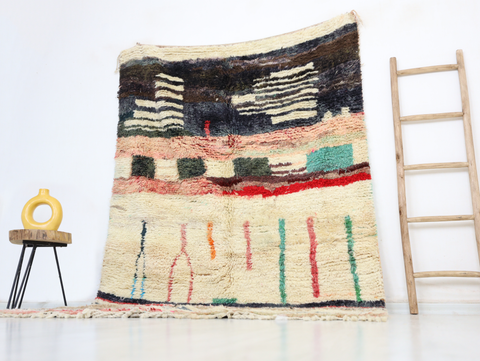 Thiyya  Moroccan Rug 5'7" x 8'7"