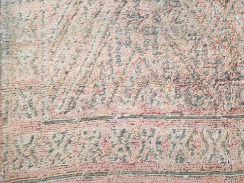 Issem Vintage Moroccan Rug  6'8" x9'6"