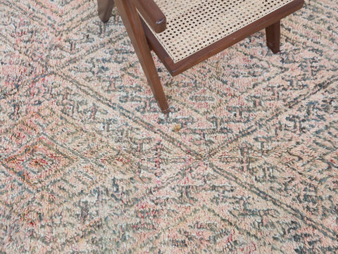 Issem Vintage Moroccan Rug  6'8" x9'6"