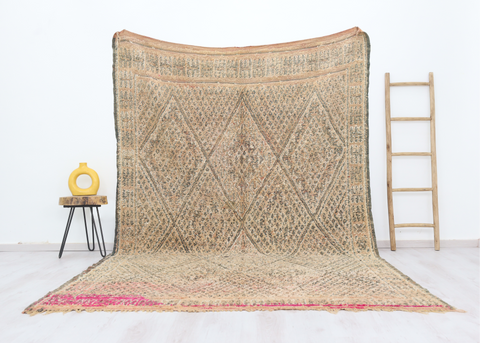 Yerri Vintage Moroccan Rug  6'9" x11'1"