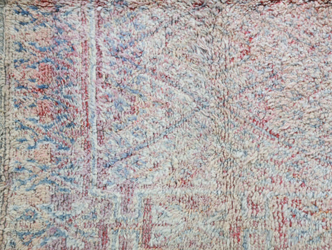 Thilelli Vintage Moroccan Rug  5'9" x10'2"