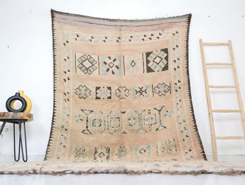 Mamma Vintage Moroccan Rug 5'6" x 11'6"