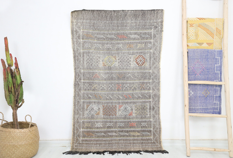 Mayus Cactus Silk Rug 3'0" X 4'7"